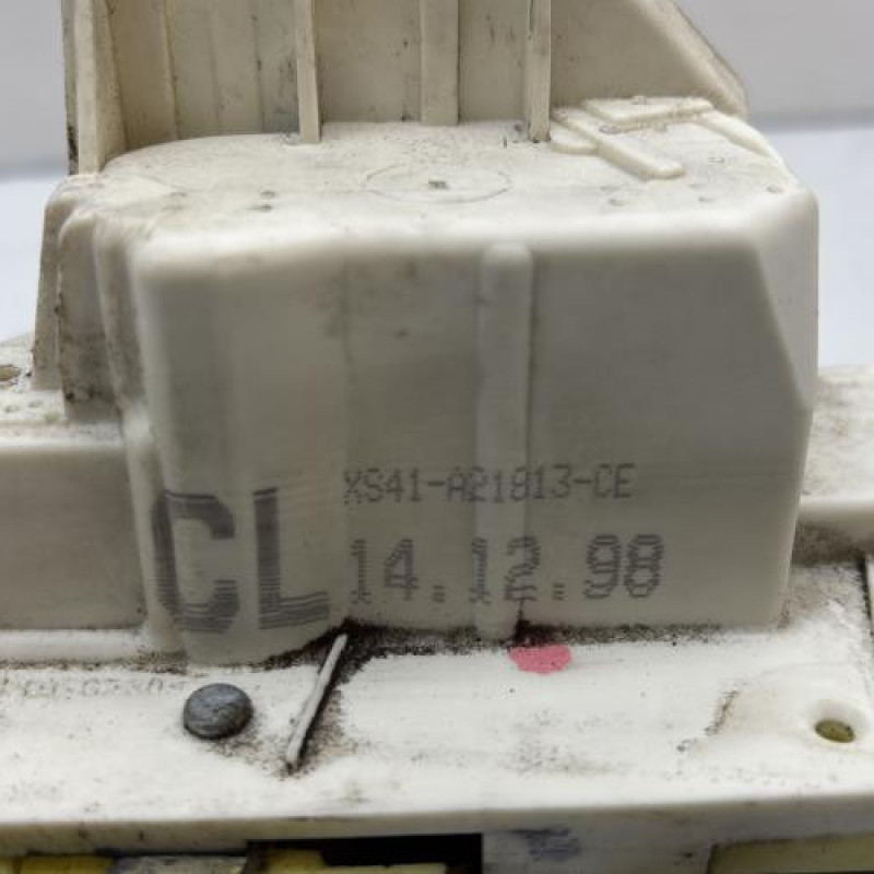 Serrure avant gauche FORD FOCUS 1 Photo n°2