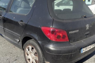 Pare choc arriere PEUGEOT 307