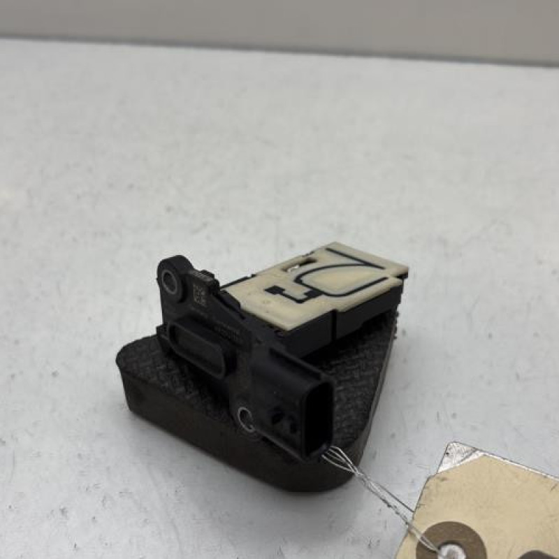 Debitmetre RENAULT MEGANE 4 Photo n°1