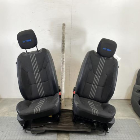 Interieur complet RENAULT CLIO 4 Photo n°1