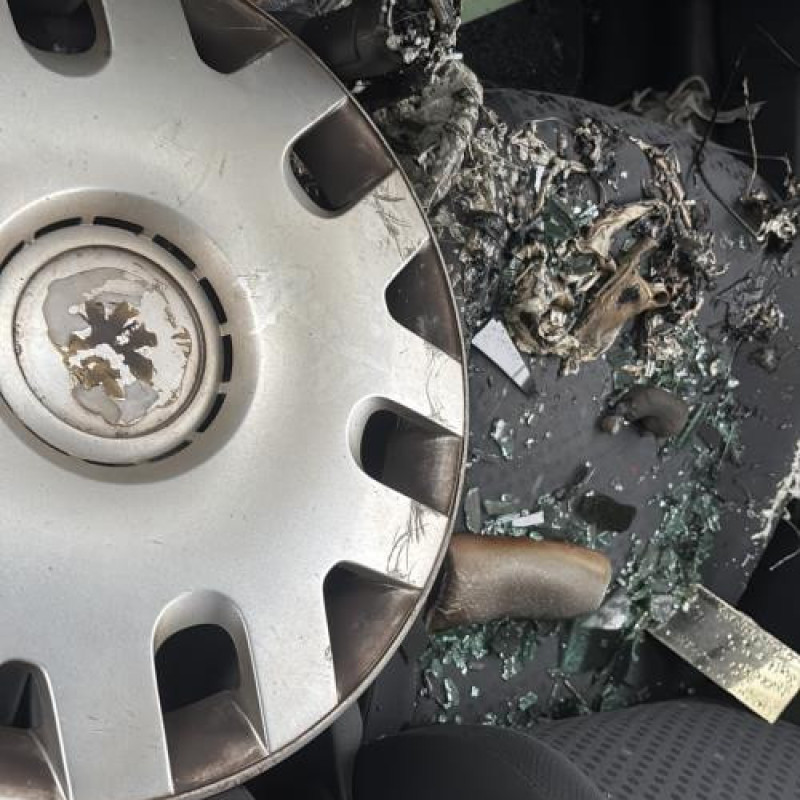 Optique avant principal droit (feux)(phare) VOLKSWAGEN POLO 4 Photo n°17