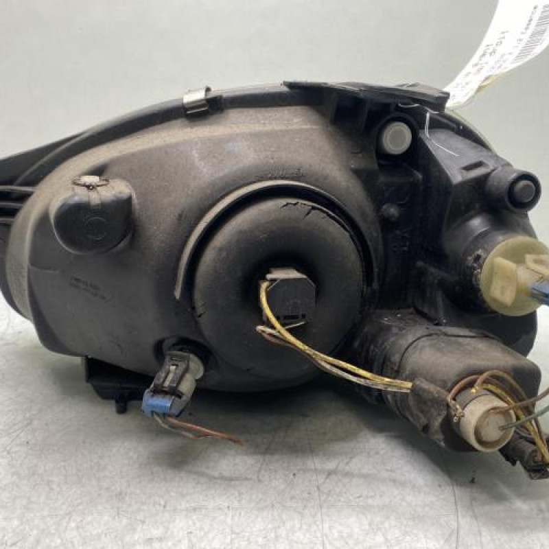 Optique avant principal droit (feux)(phare) OPEL CORSA B Photo n°4