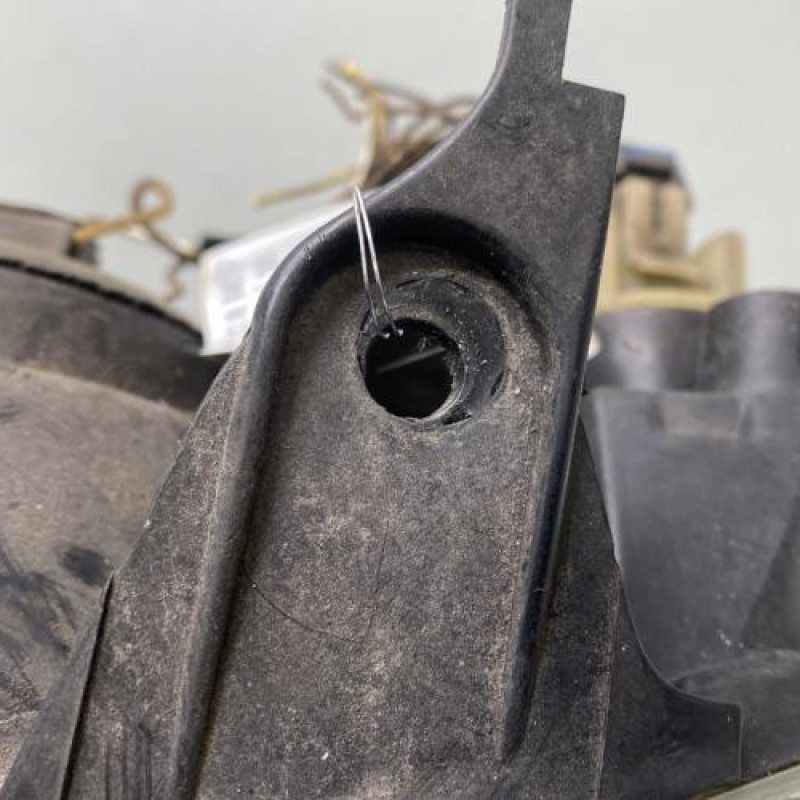 Optique avant principal gauche (feux)(phare) OPEL CORSA B Photo n°3