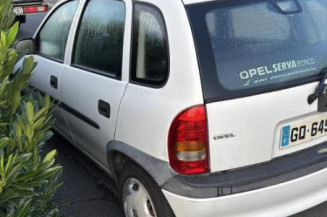 Optique avant principal gauche (feux)(phare) OPEL CORSA B