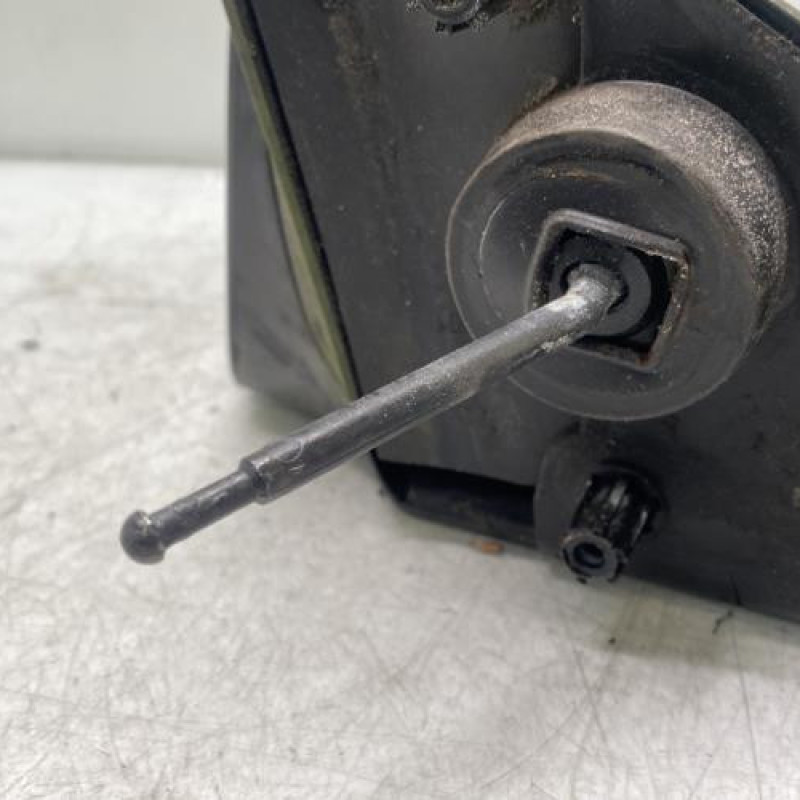 Retroviseur gauche OPEL CORSA B Photo n°5