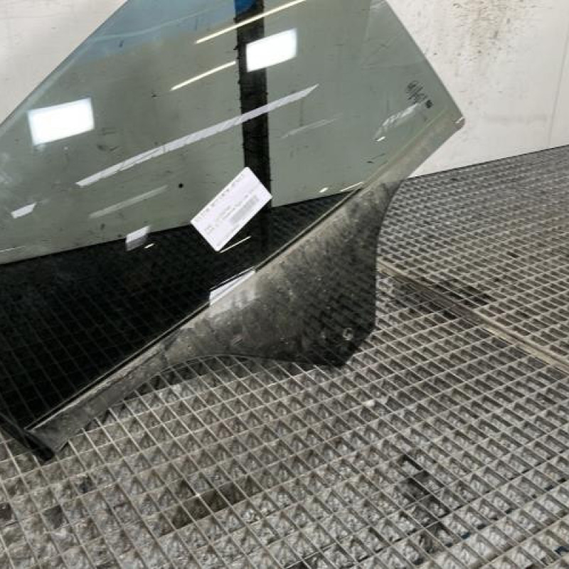 Vitre arriere droit FORD PUMA 2 Photo n°2