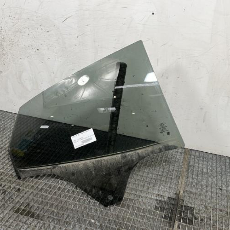 Vitre arriere droit FORD PUMA 2 Photo n°3