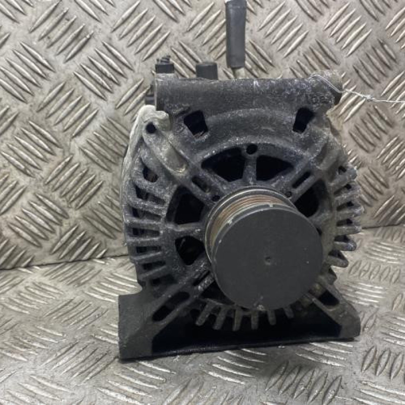 Alternateur MERCEDES CLASSE B 245 Photo n°3