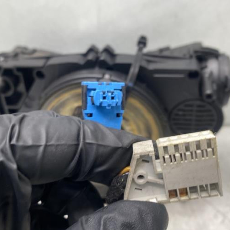 Com (Bloc Contacteur Tournant+Commodo Essuie Glace+Commodo Phare) CITROEN C3 2 Photo n°4