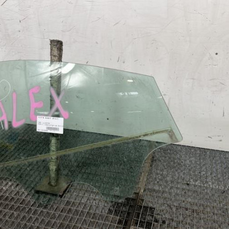 Vitre avant droit FORD PUMA 2