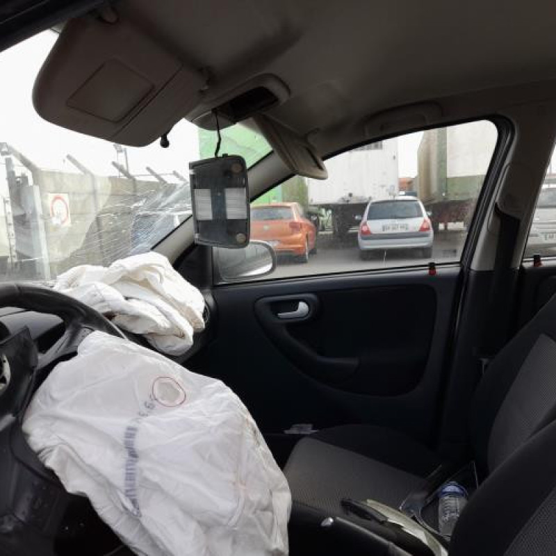 Calculateur moteur OPEL CORSA C Photo n°16