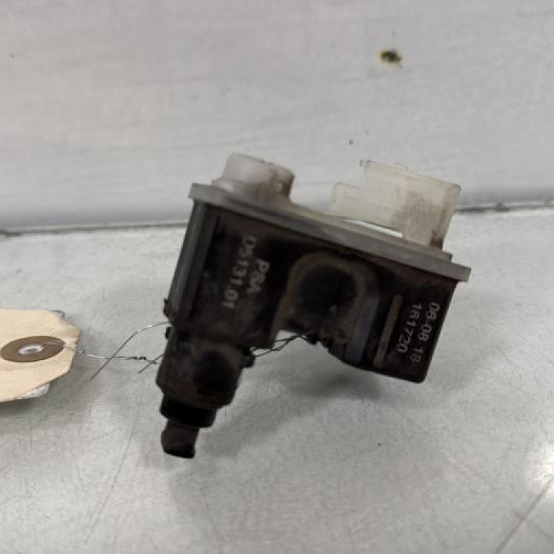 Actionneur verrou trappe d'essence PEUGEOT 308 2 Photo n°3