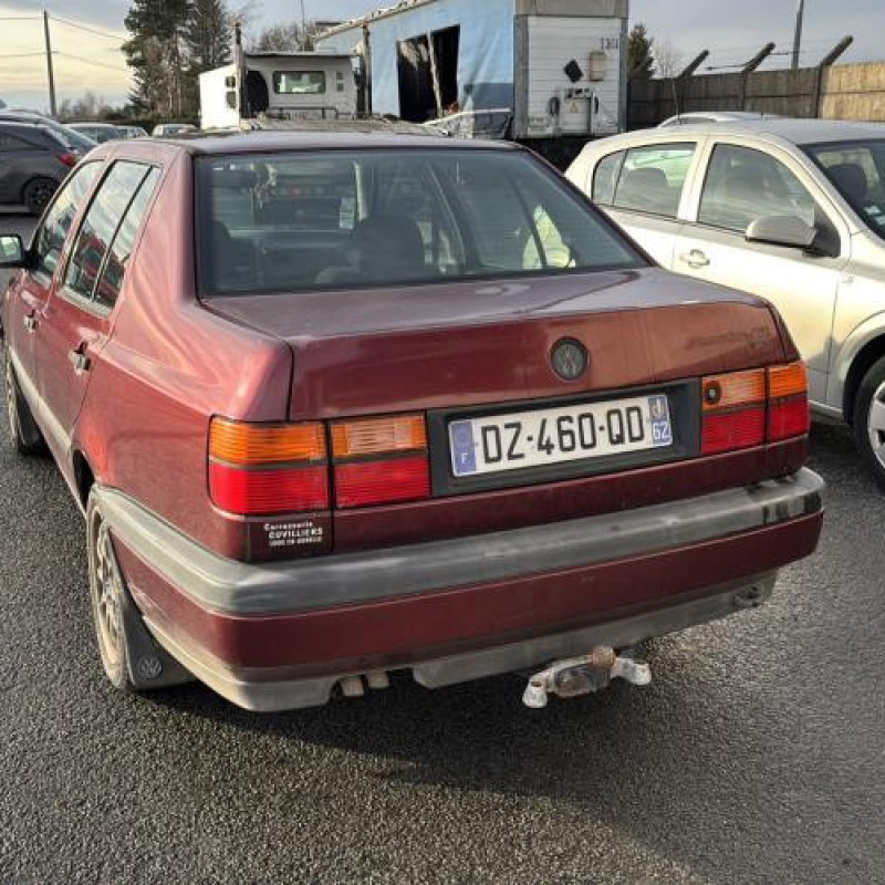 Compteur VOLKSWAGEN VENTO Photo n°9