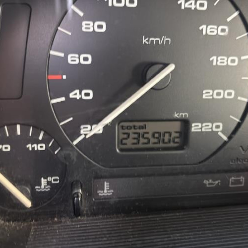 Compteur VOLKSWAGEN VENTO Photo n°14