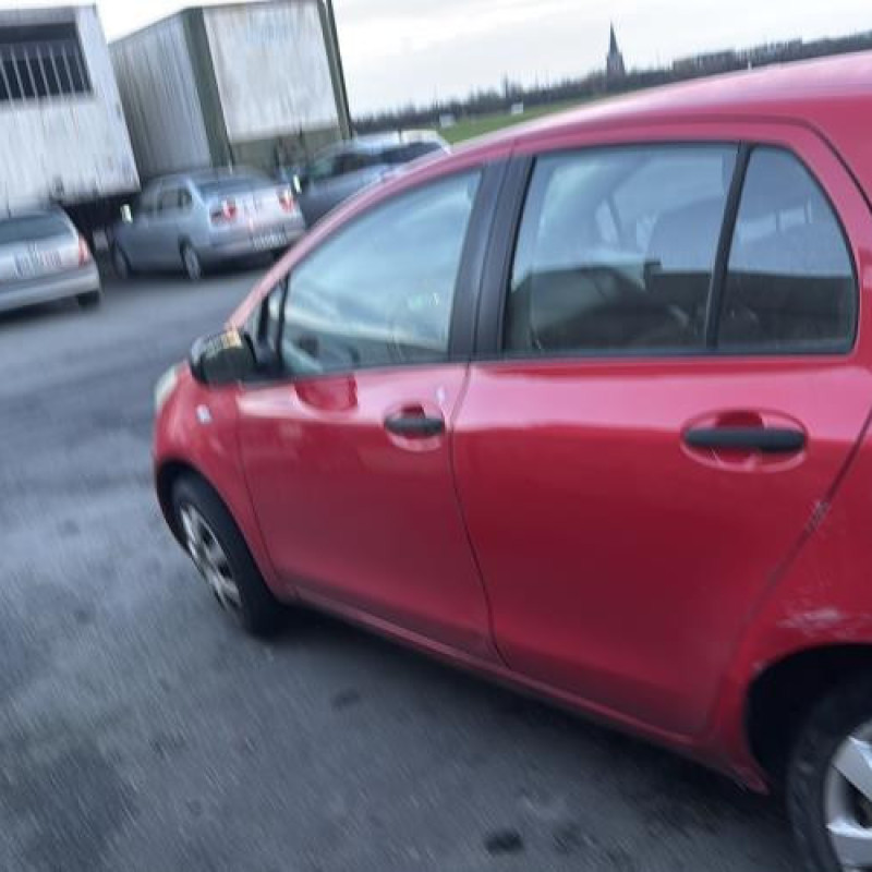 Compteur TOYOTA YARIS 2 Photo n°12