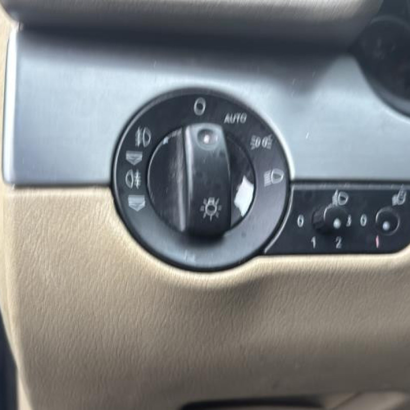 Leve vitre electrique avant droit AUDI A4 2 Photo n°15