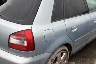 Feu arriere stop central AUDI A3 1