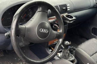 Feu arriere stop central AUDI A3 1