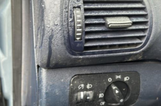 Feu arriere stop central AUDI A3 1