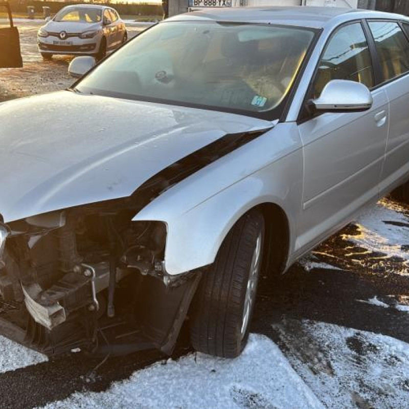 Pivot de moyeu arriere droit AUDI A3 2 Photo n°1