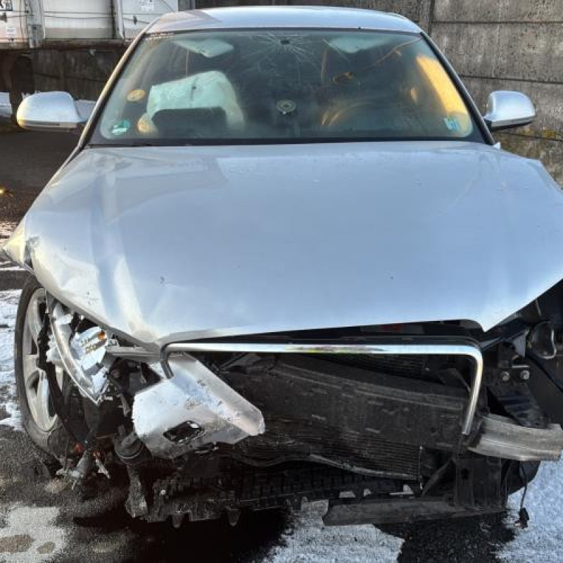 Pivot de moyeu arriere droit AUDI A3 2 Photo n°9