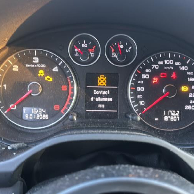 Pivot de moyeu arriere gauche AUDI A3 2 Photo n°20