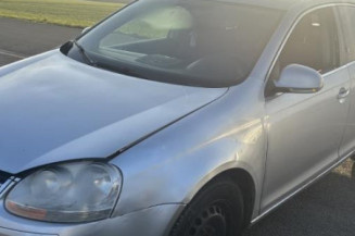 Pivot de moyeu arriere droit VOLKSWAGEN JETTA 3 Photo n°1