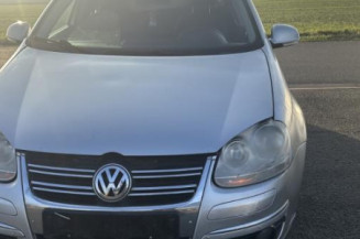 Pivot de moyeu arriere droit VOLKSWAGEN JETTA 3