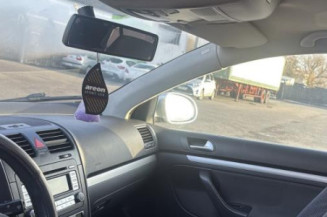 Pivot de moyeu arriere droit VOLKSWAGEN JETTA 3