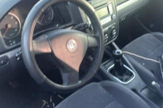 Pivot de moyeu arriere gauche VOLKSWAGEN JETTA 3