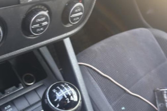 Pivot de moyeu arriere gauche VOLKSWAGEN JETTA 3