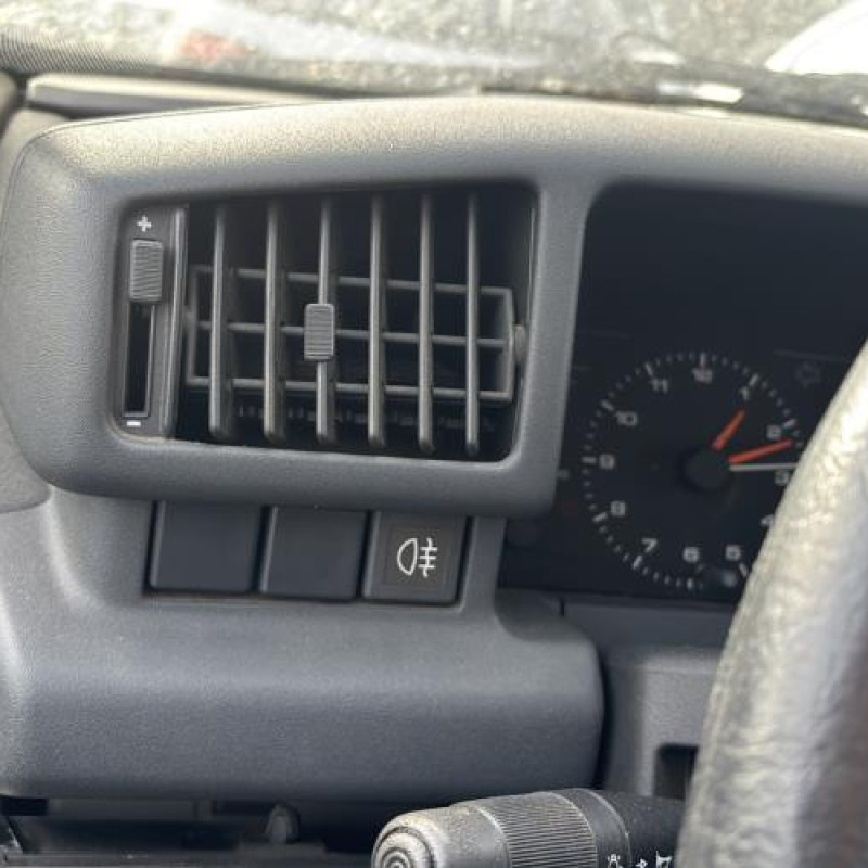 Porte arriere gauche PEUGEOT 405 Photo n°14