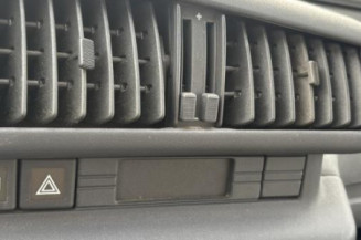 Eclairage de plafonnier PEUGEOT 405