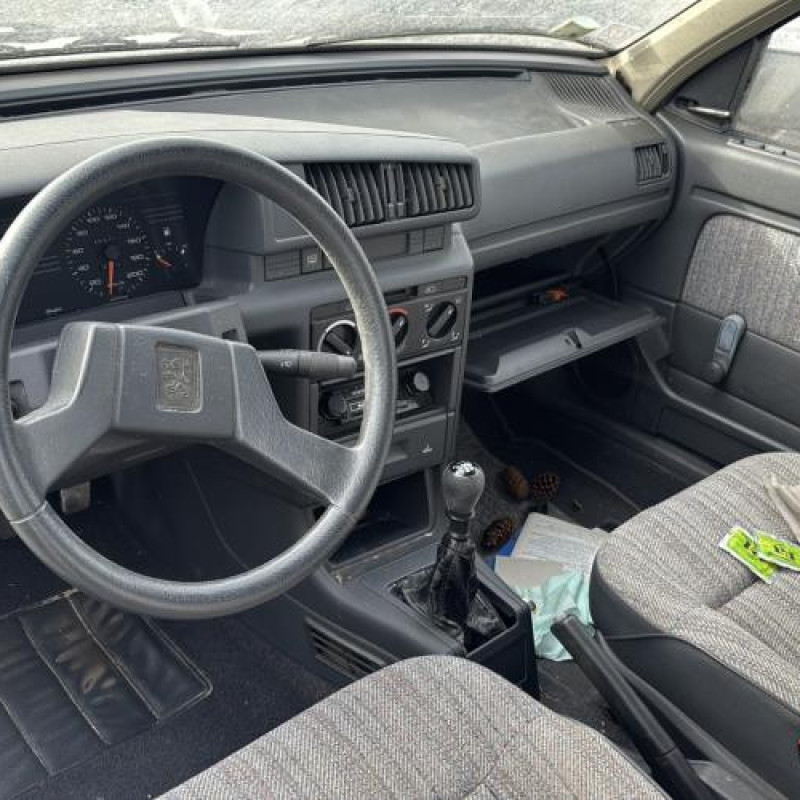 Moteur essuie glace avant PEUGEOT 405 Photo n°11