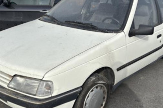 Cremaillere assistee PEUGEOT 405 Photo n°1