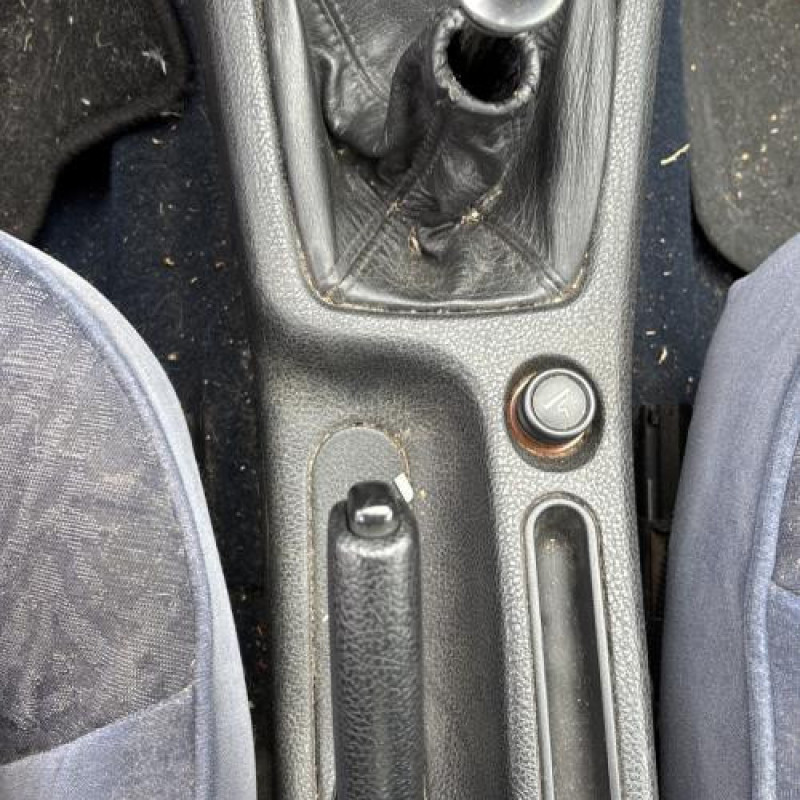 Levier frein à main PEUGEOT 406 Photo n°19