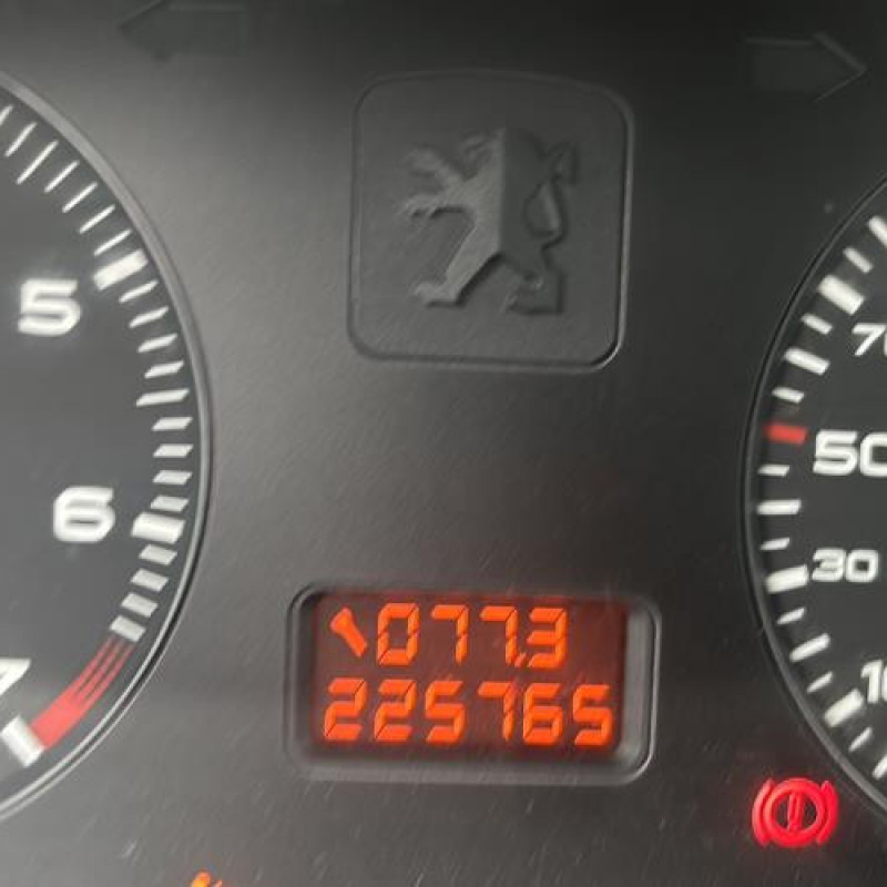 Berceau avant PEUGEOT 406 Photo n°1