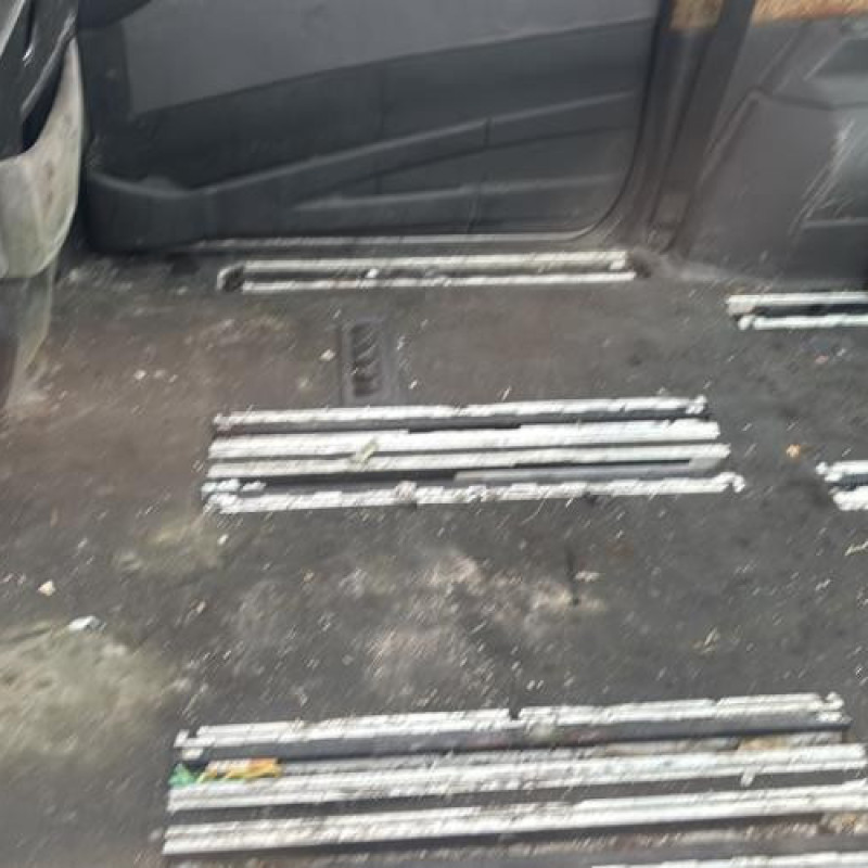 Vase de lave glace PEUGEOT 807 Photo n°15