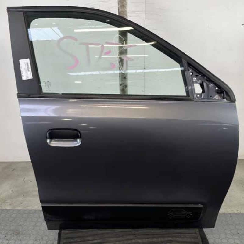 Porte avant droit RENAULT TWINGO 3 Photo n°1