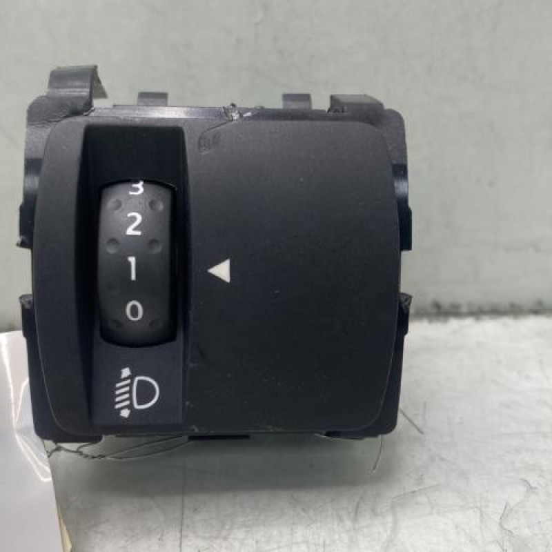 Commande de phare RENAULT TWINGO 3 Photo n°1