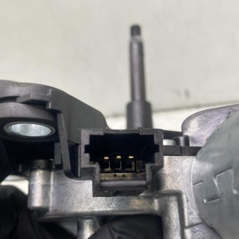 Moteur essuie glace arriere RENAULT TWINGO 3 Photo n°4