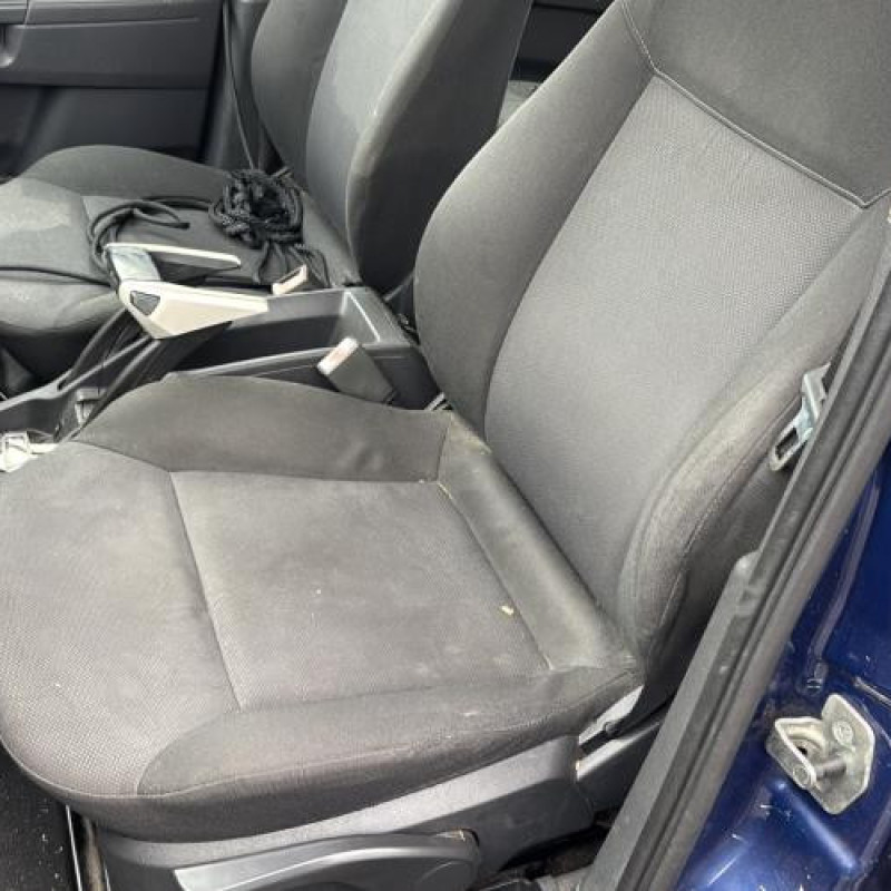 Calandre OPEL ZAFIRA B Photo n°15