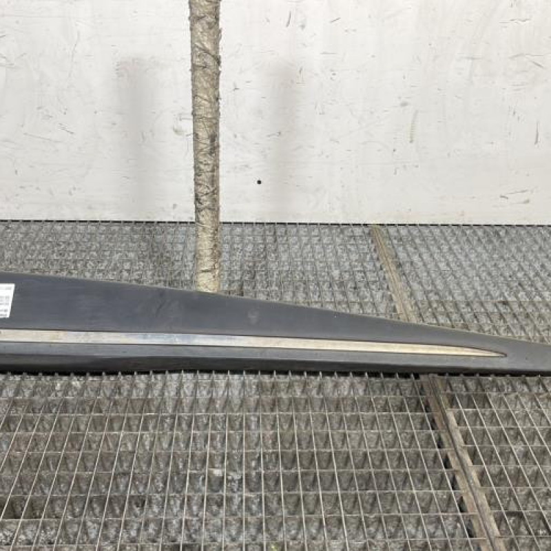 Baguette de porte avant droite RENAULT CLIO 4 Photo n°1