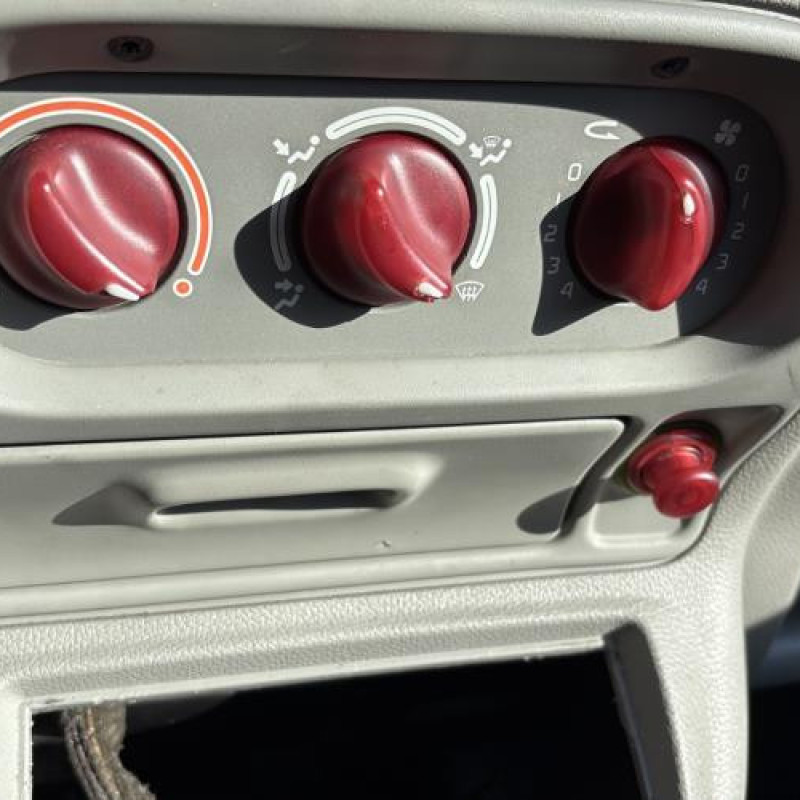 Bras essuie glace arriere RENAULT TWINGO 1 Photo n°16