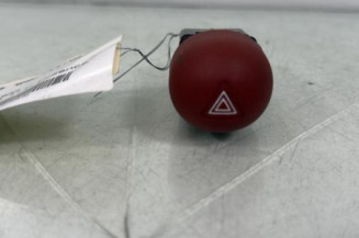 Bouton de warning RENAULT TWINGO 1 Photo n°1