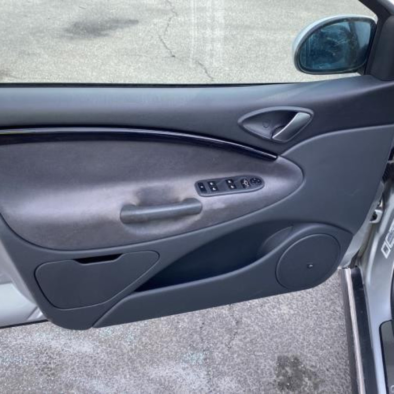 Poignee porte avant gauche CITROEN C5 1 Photo n°13