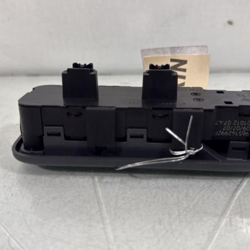 Interrupteur de leve vitre avant gauche CITROEN C5 1 Photo n°3