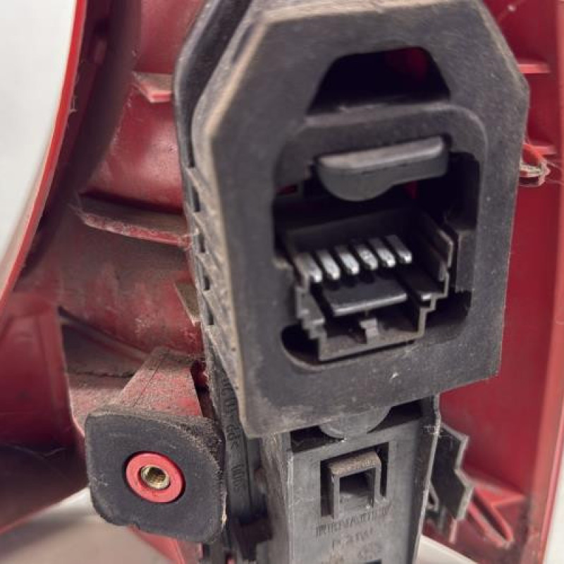 Feu arriere principal gauche (feux) RENAULT CLIO 2 Photo n°3