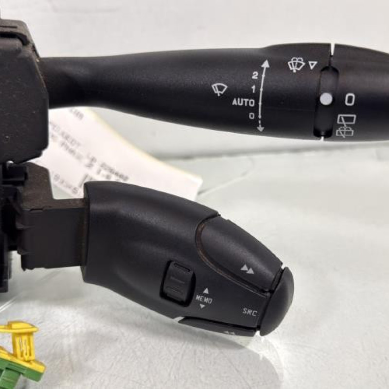 Com (Bloc Contacteur Tournant+Commodo Essuie Glace+Commodo Phare) PEUGEOT 206 Photo n°2