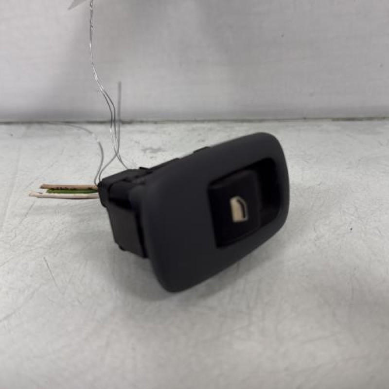 Interrupteur de leve vitre arriere gauche CITROEN C5 1 Photo n°3